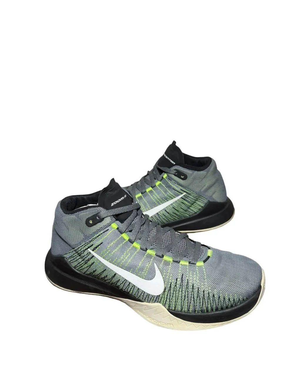Nike performance mid